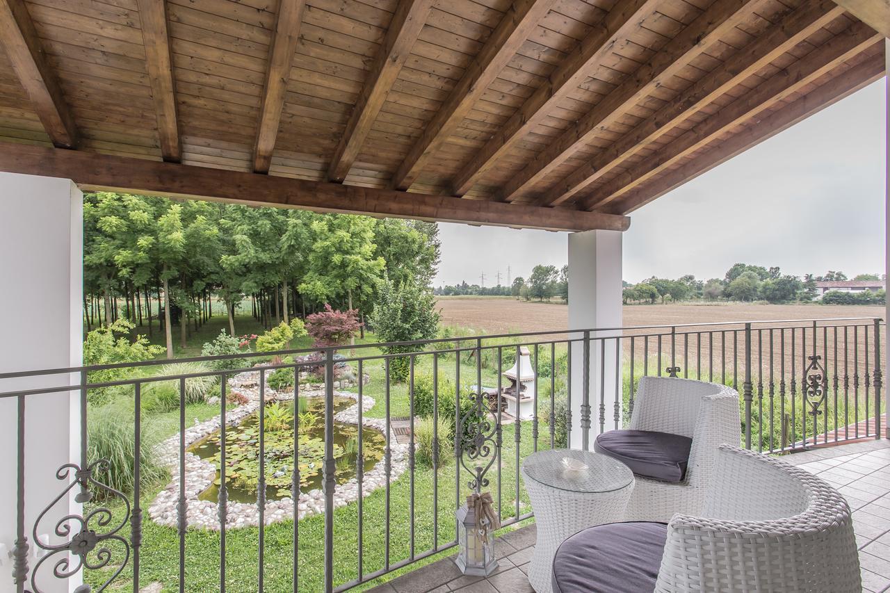 Pool & Garden Villa Lelia Мирано Екстериор снимка